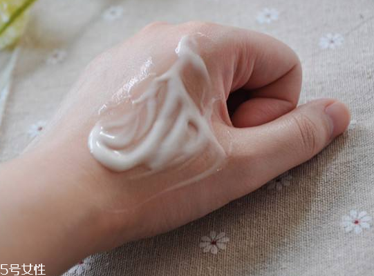 乳液過(guò)期了還能用嗎？過(guò)期乳液有什么妙用？