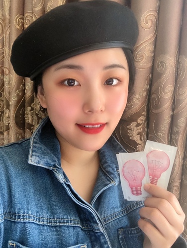 阿古麗婭小燈泡精華液好用嗎是什么牌子，真實(shí)使用體驗(yàn)